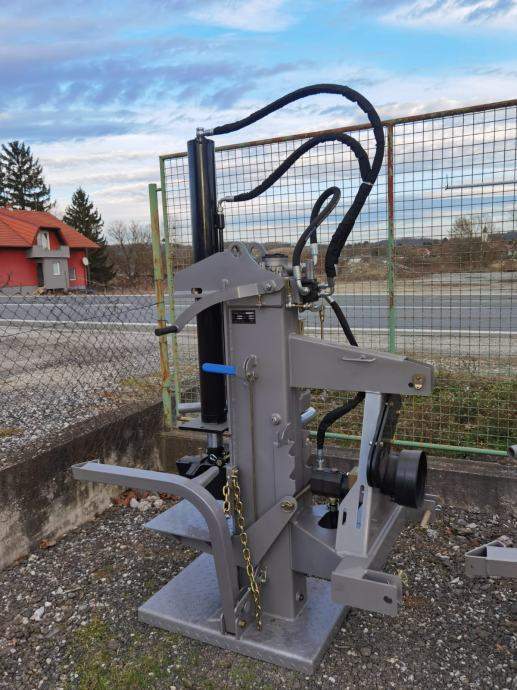 agro kralj cjepac drva 22t slika 168217046