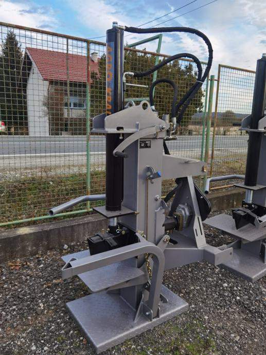 agro kralj cjepac drva 22t slika 168217047