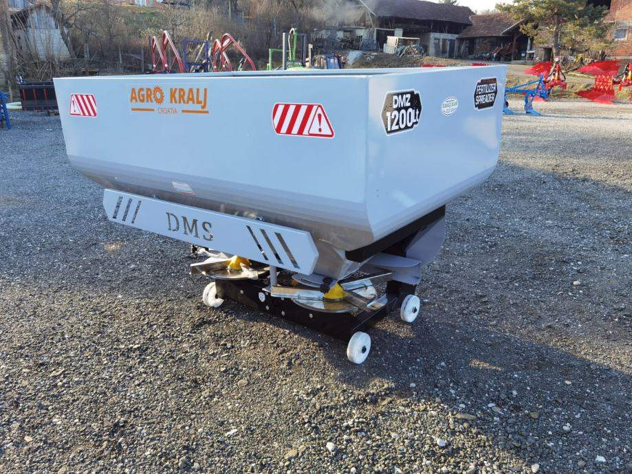 agro kralj dms 1200 rasipac umjetnog gnojiva slika 169496098