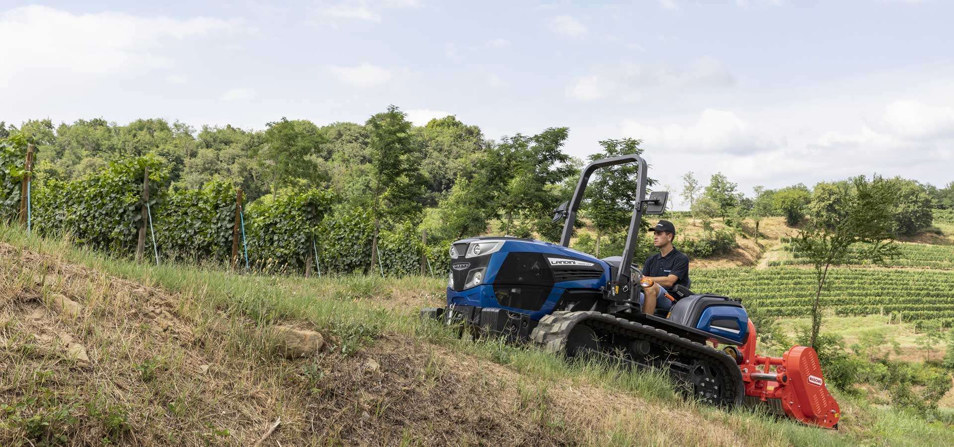 LA CP05 TREKKER4 BlueIcon Field Mulcher 003