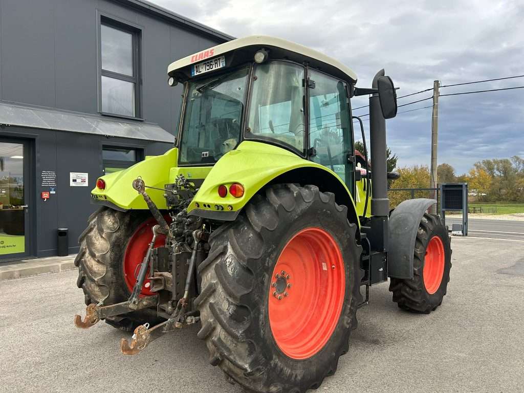 WhatsApp Image 2025 10 30 at 17.10.01