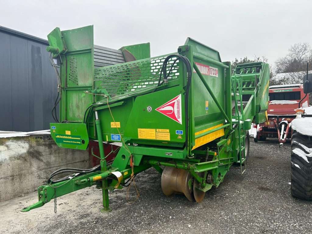 WhatsApp Image 2025 11 24 at 09.40.33