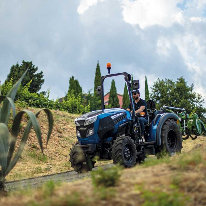 LA RP5E REX4 BlueIcon Field RotaryTiller 030