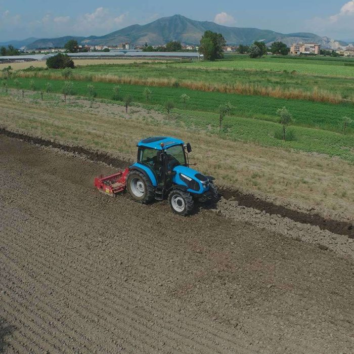 LA RS58 Serie4 Field PowerHarrow 004